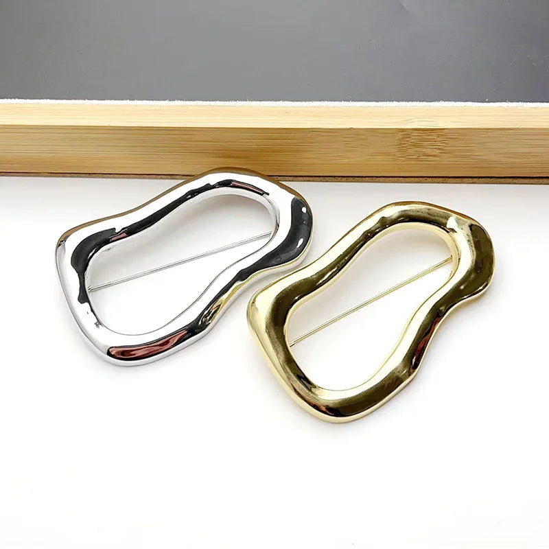 Exaggerated Irregular Oval Brooch Luxury Metal Pin for Women