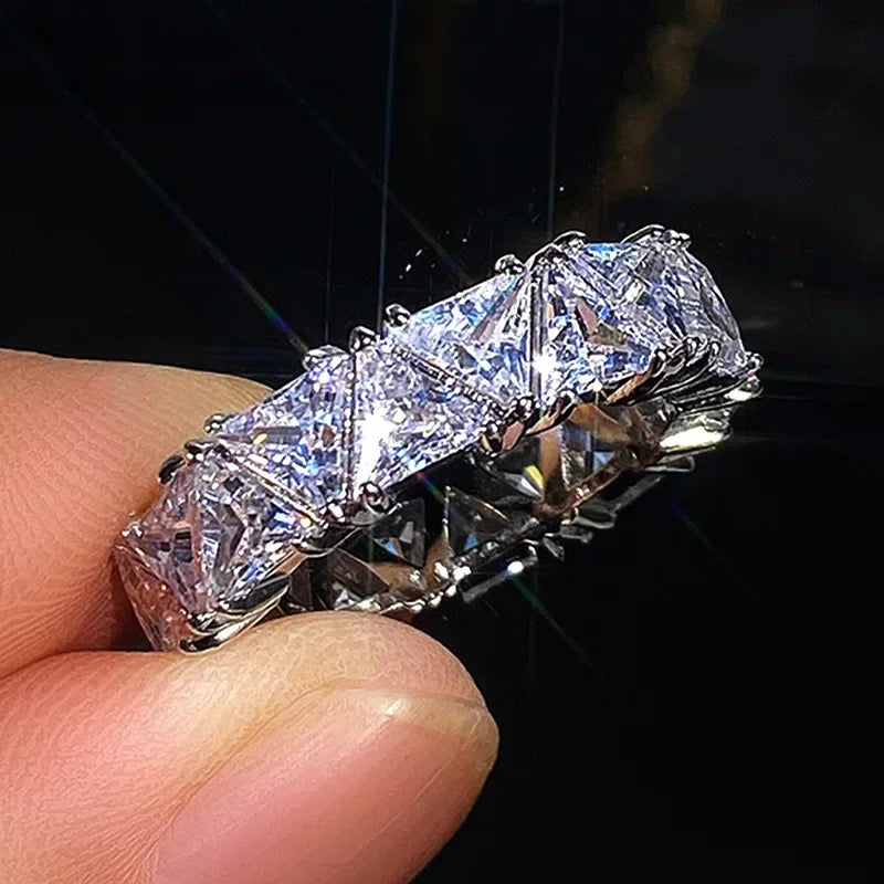 Elegant 925 Sterling Silver Ring with Triangular Zircon Stone