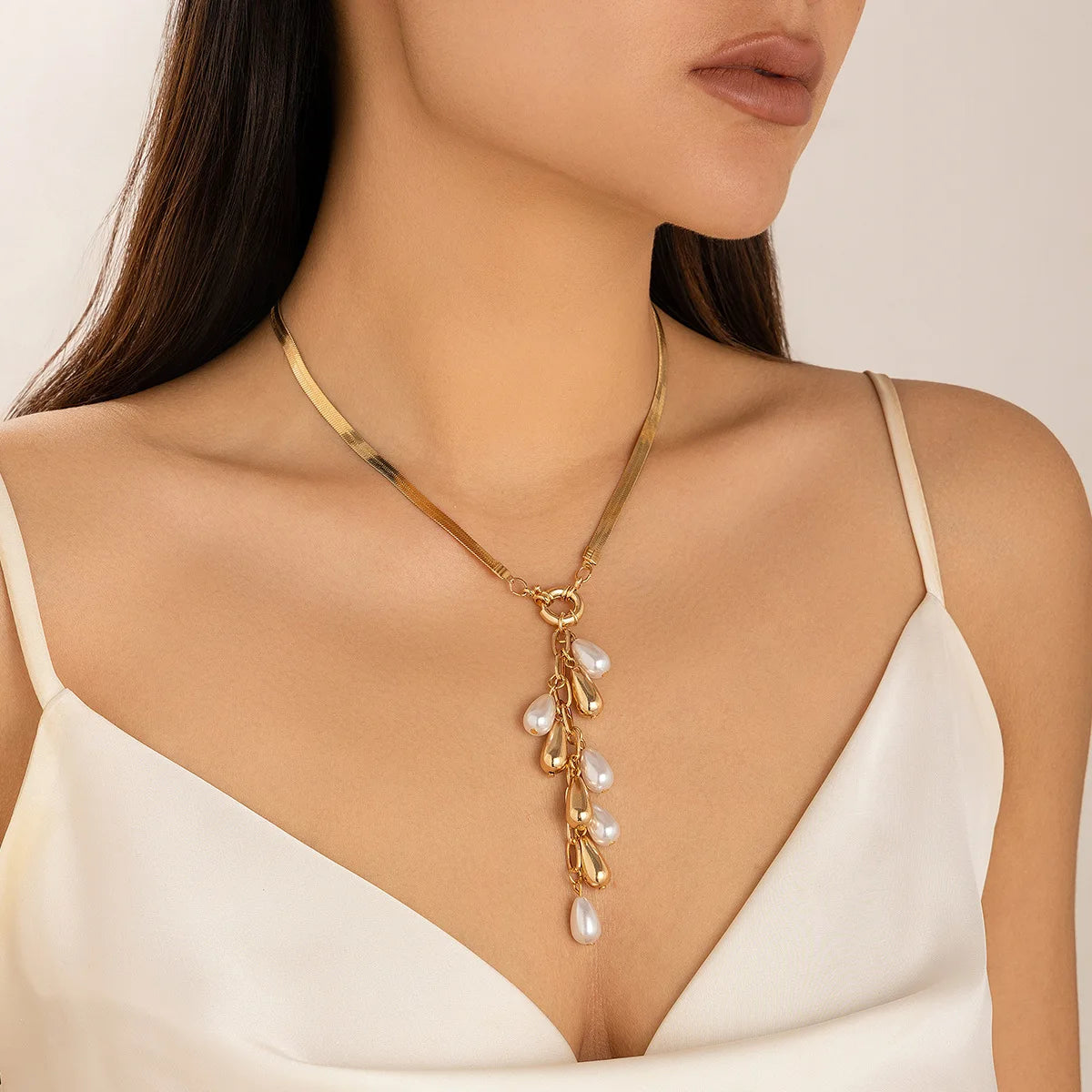 Baroque Palace Style Tassel Pearl Necklace for Women
