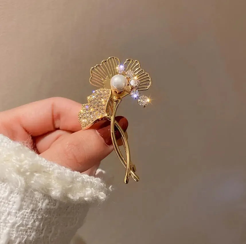 Luxury Snowflake Pearl Crystal Brooch For Women's Jewelry