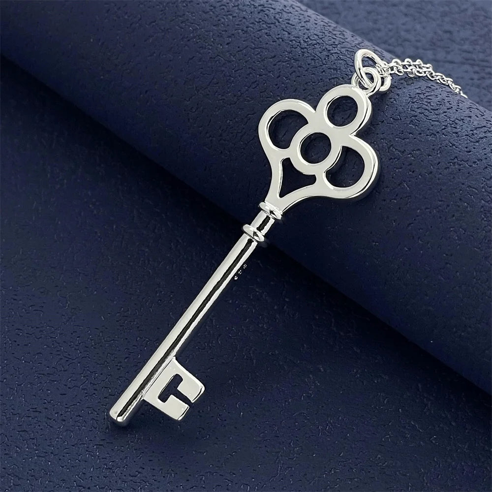 925 Silver Key Pendant Necklace – Timeless Style for Everyone