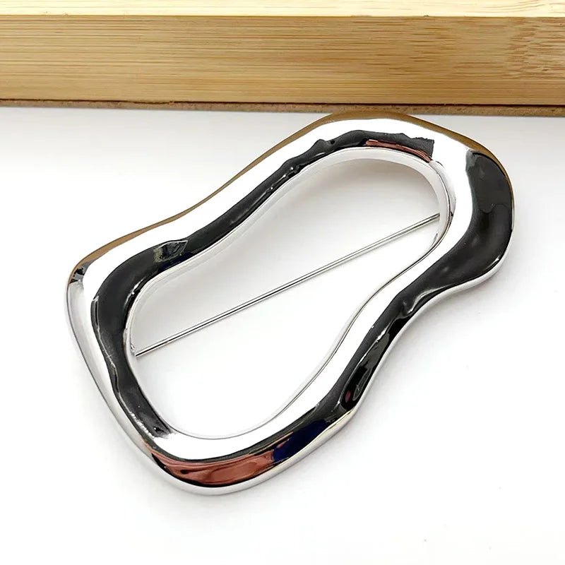 Exaggerated Irregular Oval Brooch Luxury Metal Pin for Women