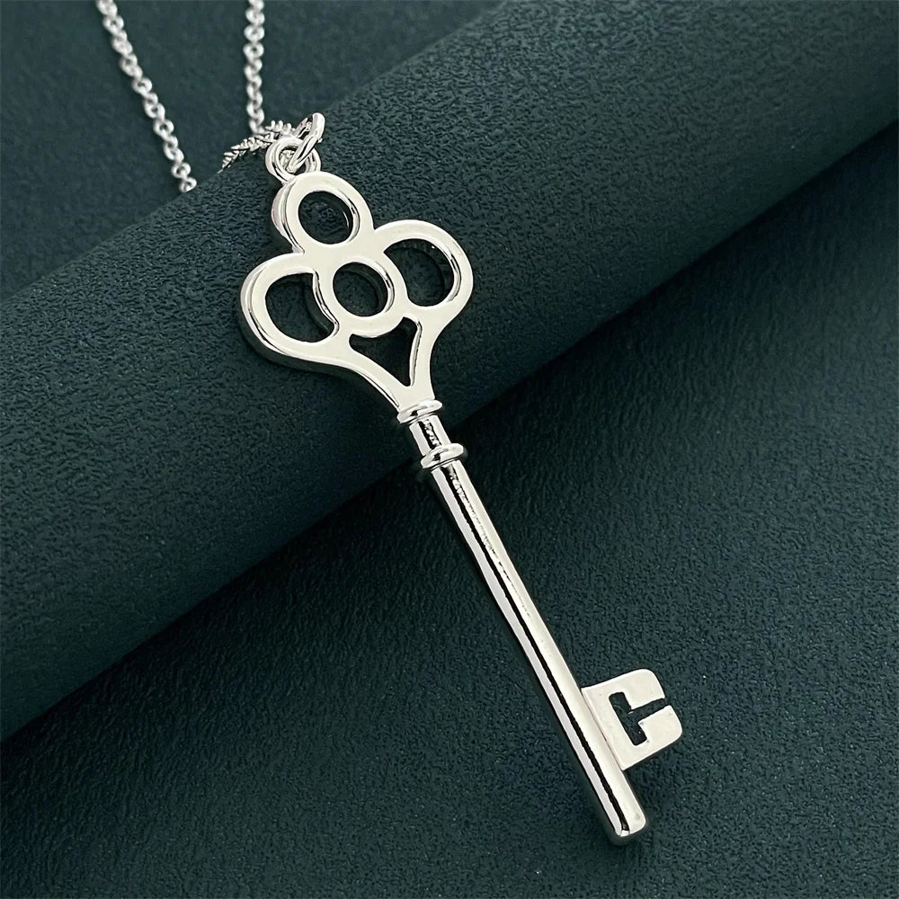 925 Silver Key Pendant Necklace – Timeless Style for Everyone