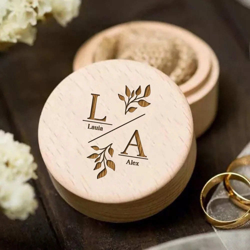 Personalized Natural wood - Round Ring Box