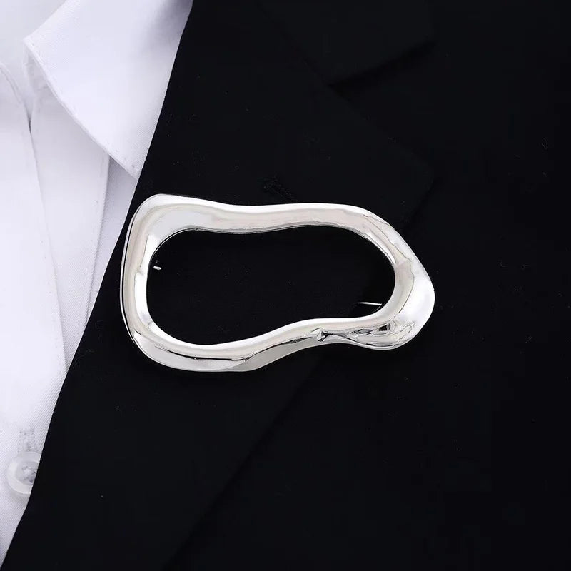 Exaggerated Irregular Oval Brooch Luxury Metal Pin for Women