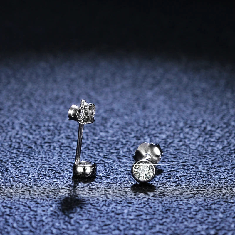 Round 3mm Moissanite Diamond Stud Earrings in 925 Silver