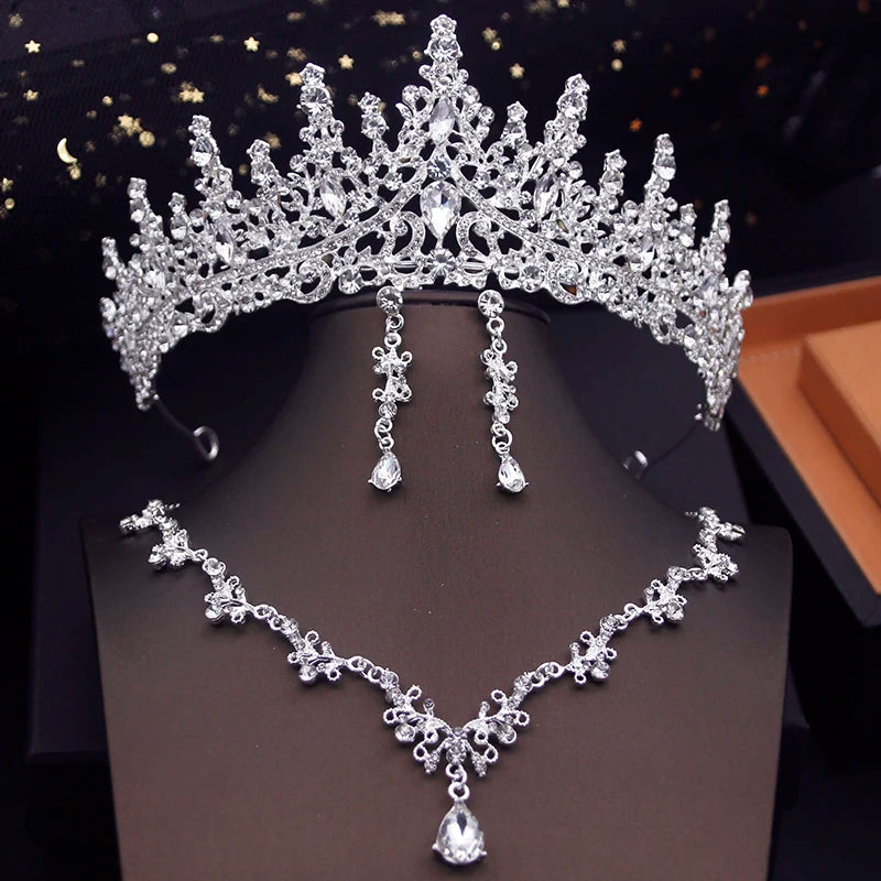 Green Crown Bridal Jewelry Set with Choker Necklace and Tiara for Weddings