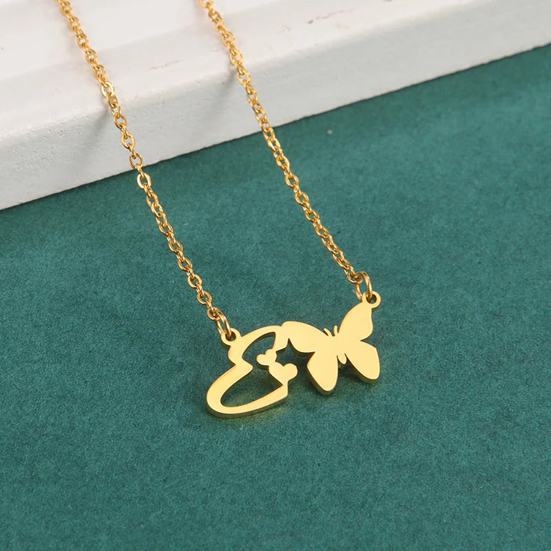 New Fashion 26 Initials Letter Pendant Butterfly Necklace