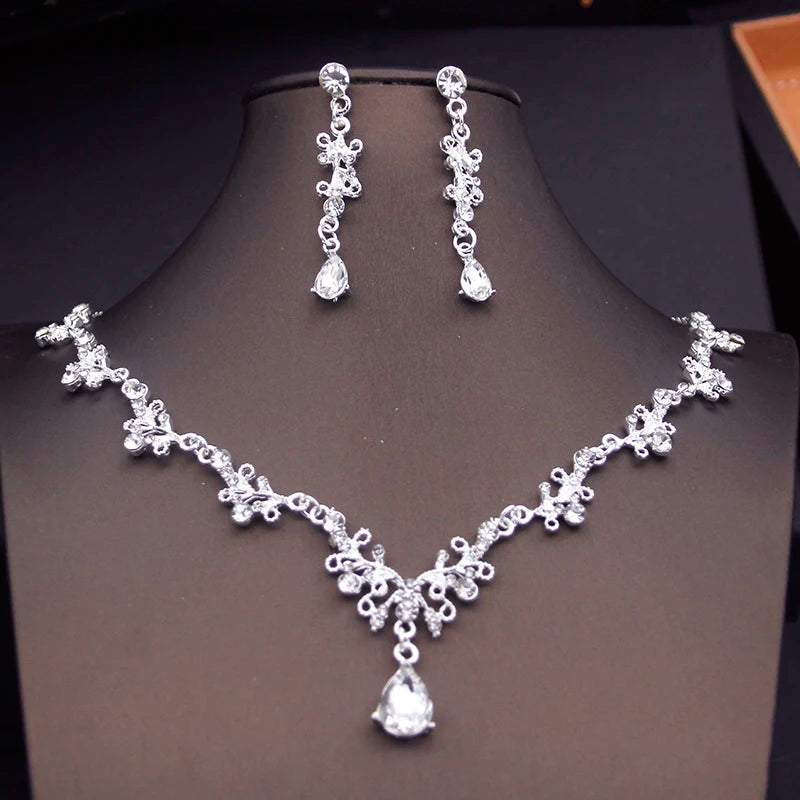 Green Crown Bridal Jewelry Set with Choker Necklace and Tiara for Weddings