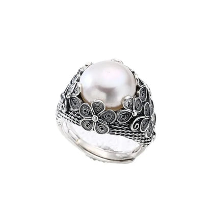 Retro Flower Pearl Ring for Women – Elegant Silver Adjustable Gift for Mom