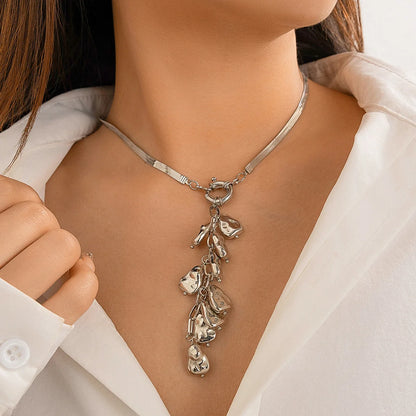 Baroque Palace Style Tassel Pearl Necklace for Women