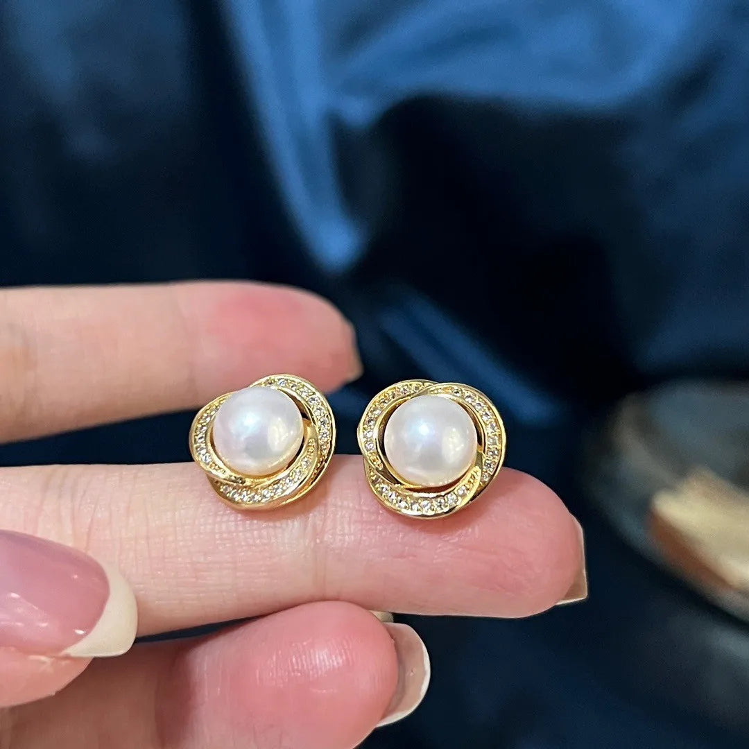 Clover Nest Design 14K Gold Filled Pearl Stud Earrings