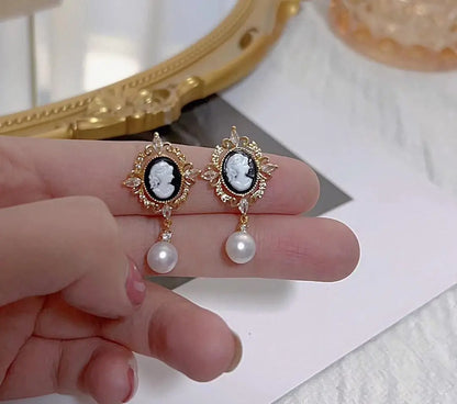 14K Gold Filled Queen’s Court Pearl Stud Earrings for Women
