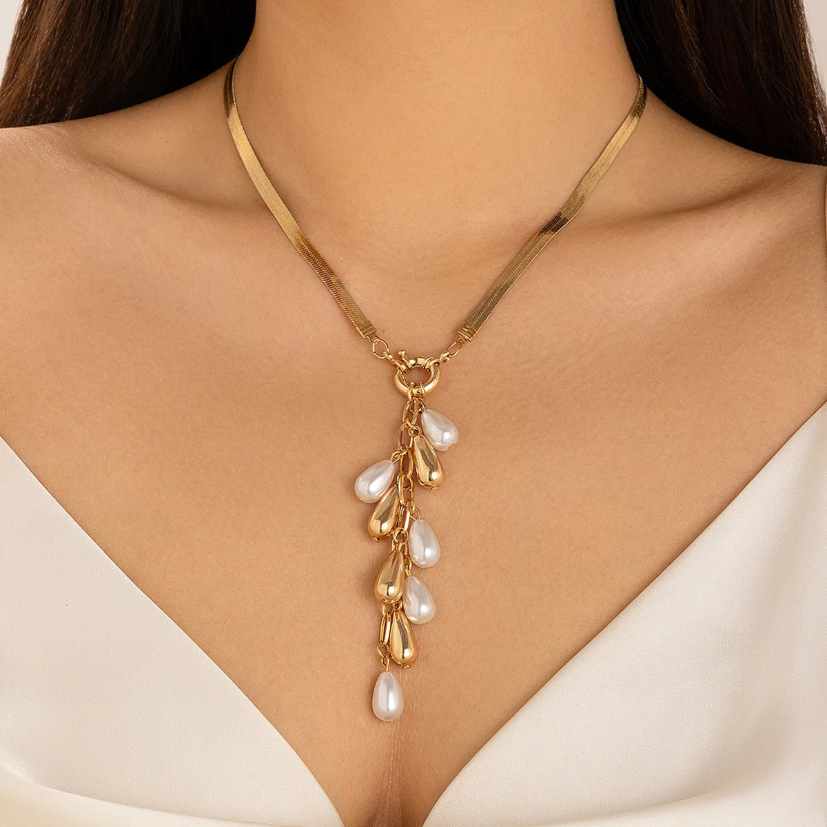 Baroque Palace Style Tassel Pearl Necklace for Women