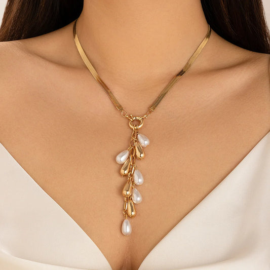Baroque Palace Style Tassel Pearl Necklace for Women