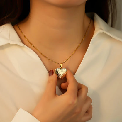 1pc Photo Heart Locket Pendant Necklace Personalized Souvenir Gift