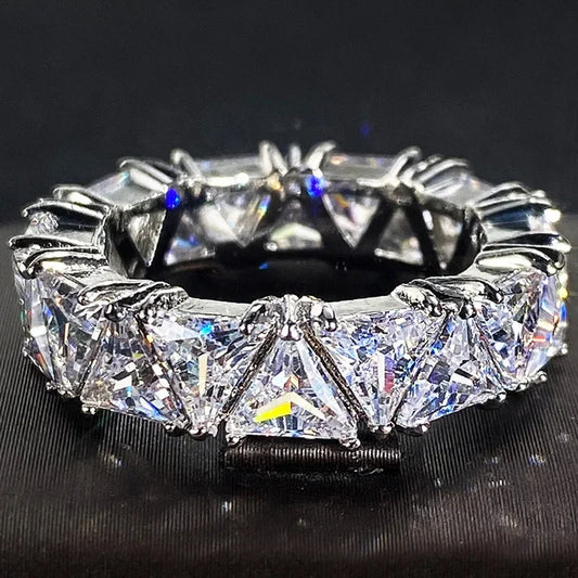 Elegant 925 Sterling Silver Ring with Triangular Zircon Stone