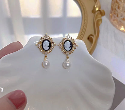 14K Gold Filled Queen’s Court Pearl Stud Earrings for Women