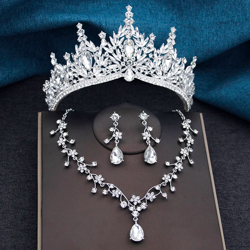 Baroque Wedding Crown for Bride 3-pack Tiara Earrings Necklace Bridal Jewelry Set