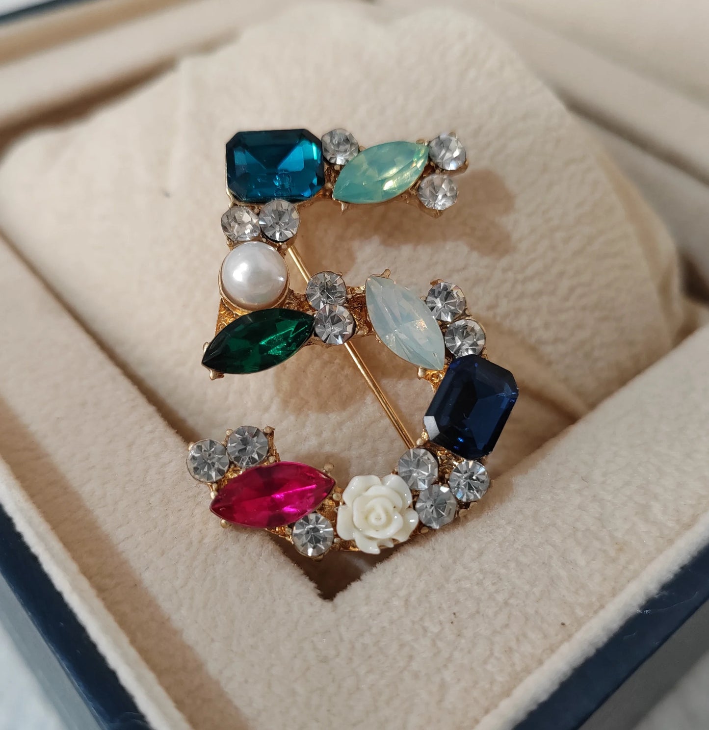 Classic Pearl Brooches for Women, Trendy Luxury Jewelry
