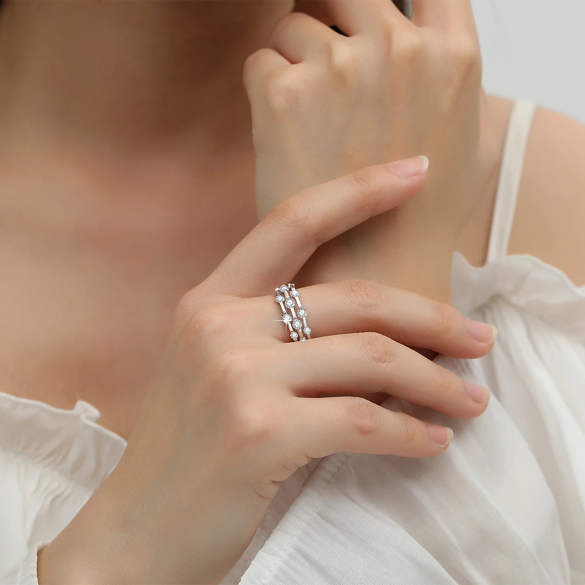 Trending Moissanite 925 Silver Engagement Ring with Certificate