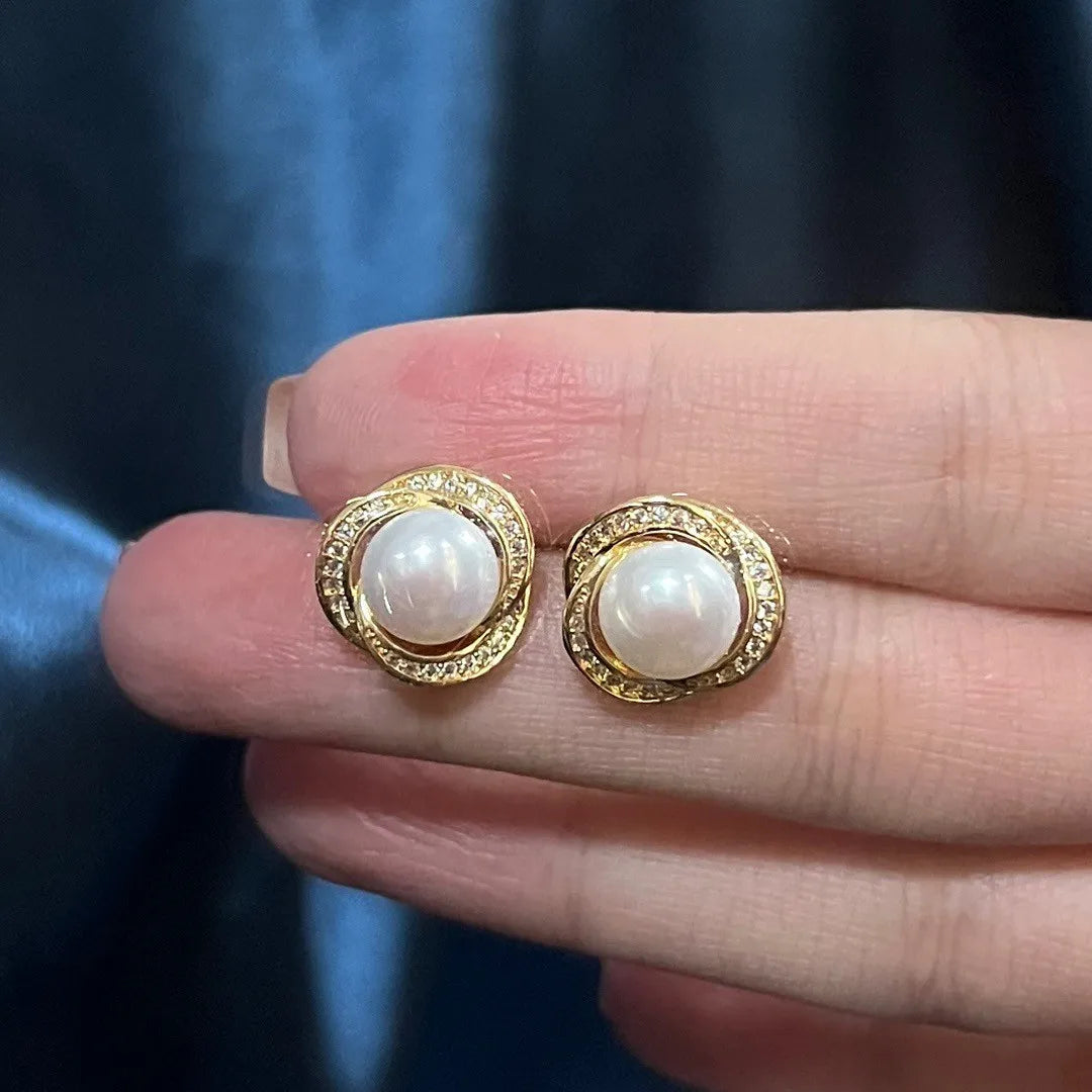 Clover Nest Design 14K Gold Filled Pearl Stud Earrings