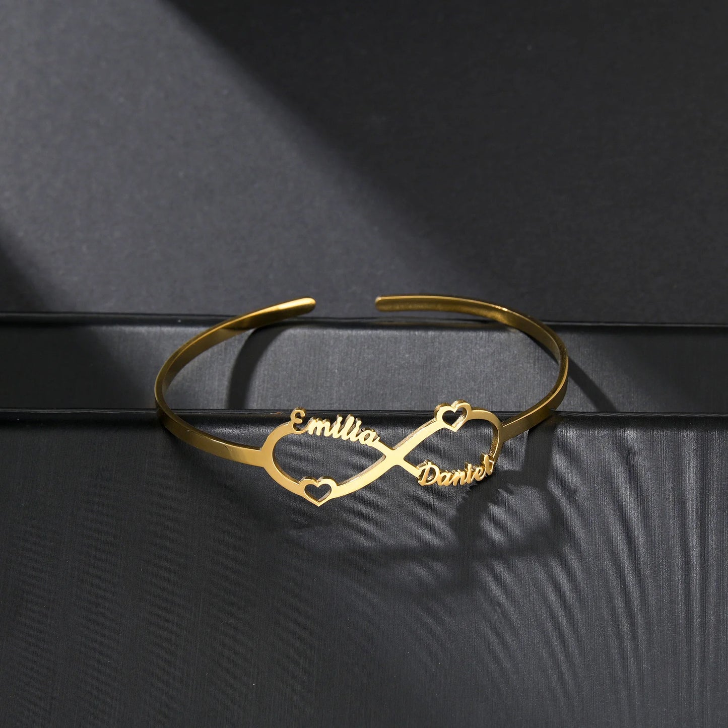 Customized Letters Name Bracelet for Women Men Stainless Steel Jewelry Personalized Heart Bangle